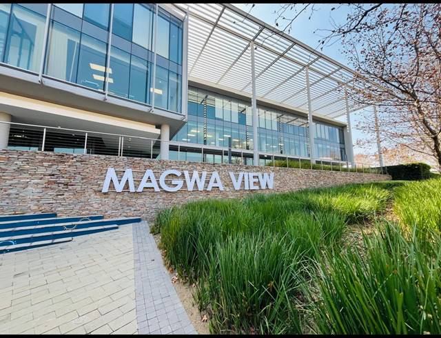 1,292M² OFFICE TO LET IN WATERFALL